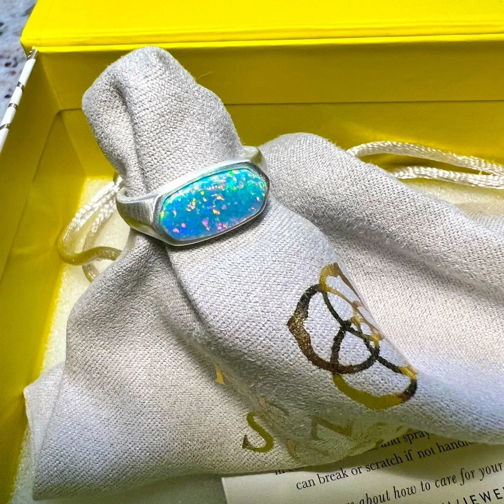 NWT Kendra Scott Mel Ring RARE Mint Opal & Silver Perfectly Beautiful Retired! - Picture 7 of 12